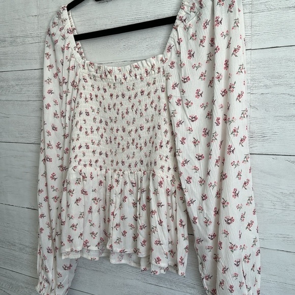 Dip Floral Shirred Square Neck Long Sleeve Blouse - Picture 7 of 12